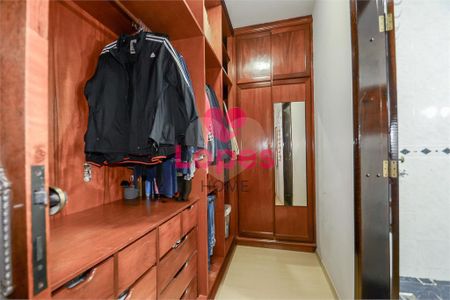 10_photo/94dce49919.c64c8e3c826864d5-ATLAS-831a024f-d5f9-4e4c-b218-f3ef338933c4.jpg de casa à venda com 5 quartos, 354m² em Guaíra, Curitiba