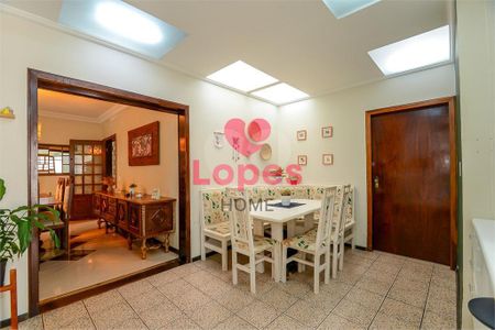 25_photo/94dce49919.c64c8e3c826864d5-ATLAS-c899105c-8de3-46ec-b70d-703ea309e45d.jpg de casa à venda com 5 quartos, 354m² em Guaíra, Curitiba