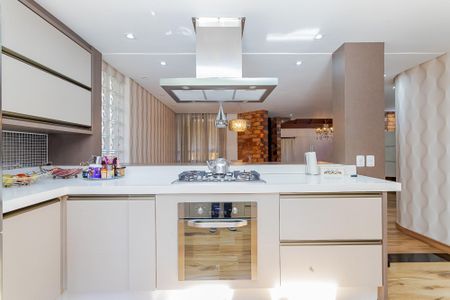 22_photo/94dce499af.e36cf7204ae9d2f3-ATLAS-2982c74d-710d-49ad-8cc9-a2bb2a1d0ea5.jpg de casa à venda com 3 quartos, 307m² em Guaíra, Curitiba