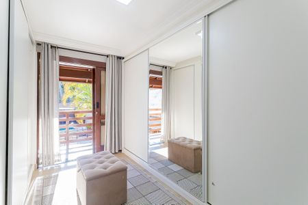 42_photo/94dce499af.e36cf7204ae9d2f3-ATLAS-4c2d6220-37a7-4a63-bb70-273b3da828e1.jpg de casa à venda com 3 quartos, 307m² em Guaíra, Curitiba