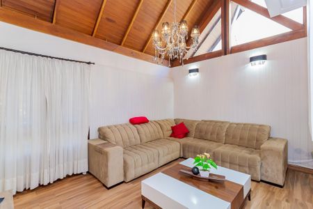 2_photo/94dce499af.e36cf7204ae9d2f3-ATLAS-79b5e90c-c804-493c-be2f-d04d7d49737e.jpg de casa à venda com 3 quartos, 307m² em Guaíra, Curitiba