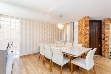 9_photo/94dce499af.e36cf7204ae9d2f3-ATLAS-82976ace-2e5f-485f-8f28-853d7114fa90.jpg de casa à venda com 3 quartos, 307m² em Guaíra, Curitiba