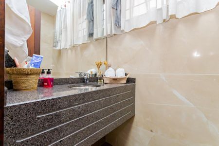 25_photo/94dce499af.e36cf7204ae9d2f3-ATLAS-ba7f8f05-5652-489d-b3b9-dbd474691767.jpg de casa à venda com 3 quartos, 307m² em Guaíra, Curitiba