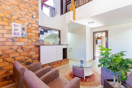 28_photo/94dce499af.e36cf7204ae9d2f3-ATLAS-f6263799-02c4-45a6-8e41-9dca79ec05c5.jpg de casa à venda com 3 quartos, 307m² em Guaíra, Curitiba