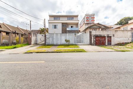 8_photo/94dce499c3.f37eb708e70dcea3-ATLAS-25b3dfa7-9691-4e1c-9229-87dfcb95b9f8.jpg de casa à venda com 3 quartos, 162m² em Guaíra, Curitiba