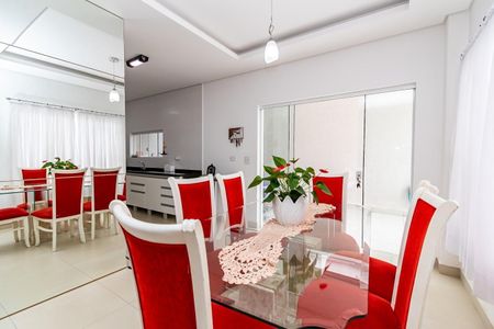 5_photo/94dce499c3.f37eb708e70dcea3-ATLAS-e6bb959a-a816-4f38-8958-d1ce019d3f0d.jpg de casa à venda com 3 quartos, 162m² em Guaíra, Curitiba