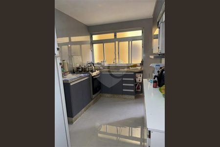 8_photo/94dce49a95.a698cdec977ee606-ATLAS-63ac815d-b7c1-4354-a78a-83650404a6d7.jpg de apartamento à venda com 2 quartos, 72m² em Água Verde, Curitiba