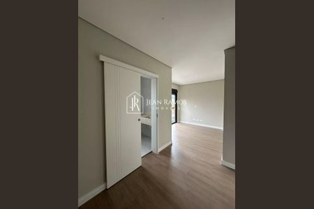 11_photo/94dce49acd.f861ecc718bdcbd7-ATLAS-4728154d-4cbf-4587-bf20-b16a24bee3f6.jpg de casa de condomínio à venda com 3 quartos, 160m² em Portão, Curitiba