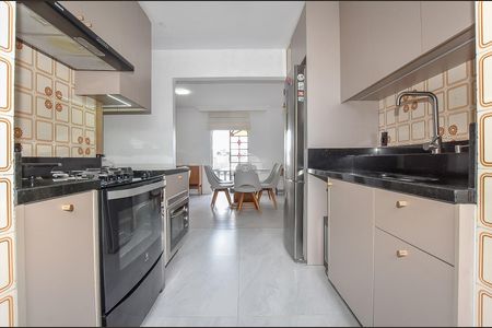 4_photo/94dce49aed.849a8ccef8647254-ATLAS-302ffda3-a4dd-496f-bf8e-0a79afffdc8e.jpg de apartamento à venda com 3 quartos, 107m² em Rebouças, Curitiba