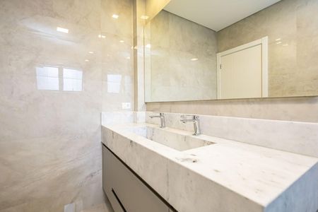 32_photo/94dce49b51.4b6ad6bc5db879b2-ATLAS-ac12d1cb-e91c-404f-b81a-ab92f589aa91.jpg de casa à venda com 3 quartos, 158m² em Água Verde, Curitiba