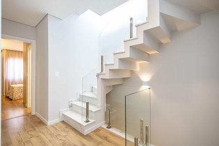 23_photo/94dce49b51.4b6ad6bc5db879b2-ATLAS-df3d0910-9f20-41ed-9a8a-cce311caa982.jpg de casa à venda com 3 quartos, 158m² em Água Verde, Curitiba