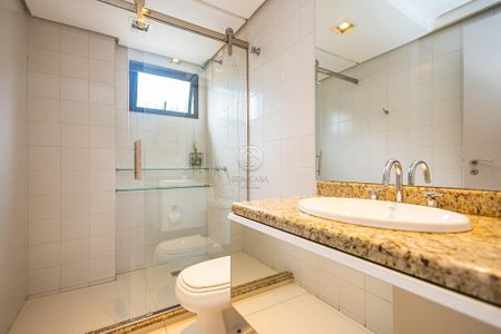 16_photo/94dce49b55.e100dba37721dde7-ATLAS-a5d3d78a-3edb-46fd-8da7-147d08746cab.jpg de apartamento à venda com 3 quartos, 105m² em Água Verde, Curitiba