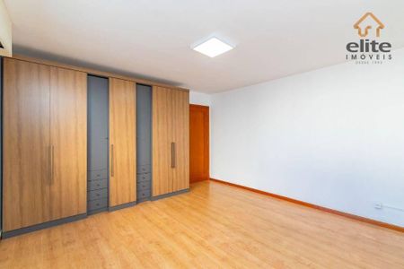 40_photo/94dce49c8b.e9bc35269128f7e8-ATLAS-0a90efb4-5e77-4d45-bc37-24a54676fe1a.jpg de casa à venda com 6 quartos, 361m² em Água Verde, Curitiba