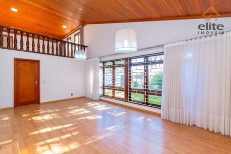 24_photo/94dce49c8b.e9bc35269128f7e8-ATLAS-1c719e45-dfc0-43bc-9678-010fbd562527.jpg de casa à venda com 6 quartos, 361m² em Água Verde, Curitiba