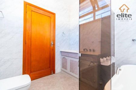 37_photo/94dce49c8b.e9bc35269128f7e8-ATLAS-7b8fcd8e-b3ec-4717-ac17-7180db805c46.jpg de casa à venda com 6 quartos, 361m² em Água Verde, Curitiba