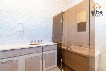 38_photo/94dce49c8b.e9bc35269128f7e8-ATLAS-e5b6b02e-465c-4247-ad23-616e4b19291d.jpg de casa à venda com 6 quartos, 361m² em Água Verde, Curitiba