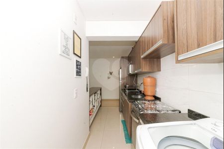4_photo/94dce49caf.59e2a8b39dc3b007-ATLAS-b9288f39-182b-4d54-bed1-1a014bd0e141.jpg de apartamento à venda com 2 quartos, 69m² em Água Verde, Curitiba