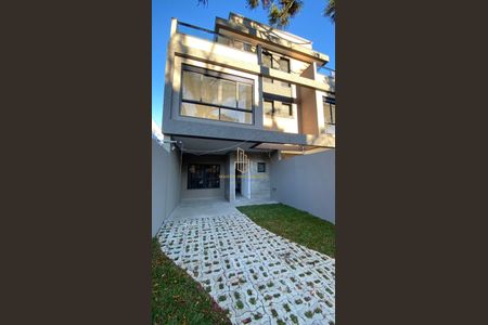 2_photo/94dce49ccb.01061cb6ad72014f-ATLAS-ec587b8e-3adc-4367-86b8-faa0f059e5e6.jpg de casa à venda com 3 quartos, 192m² em Água Verde, Curitiba