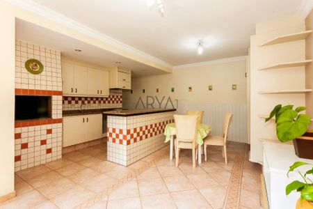 10_photo/94dce49cef.9f389e5fbe0155e0-ATLAS-80952364-ab18-4532-92a6-b1dca29a4e3e.jpg de casa à venda com 6 quartos, 480m² em Água Verde, Curitiba