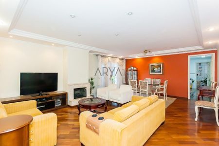 7_photo/94dce49cef.9f389e5fbe0155e0-ATLAS-d7c09e20-3e34-4e31-80b7-66148fbd00c4.jpg de casa à venda com 6 quartos, 480m² em Água Verde, Curitiba