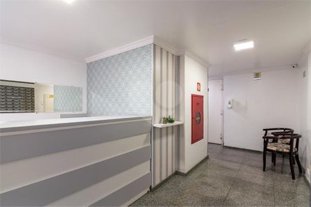 11_photo/94dce49d0d.dd0e2de8ca271679-ATLAS-7a41d804-5564-4df3-8a6a-235bbf98a355.jpg de apartamento à venda com 3 quartos, 62m² em Água Verde, Curitiba