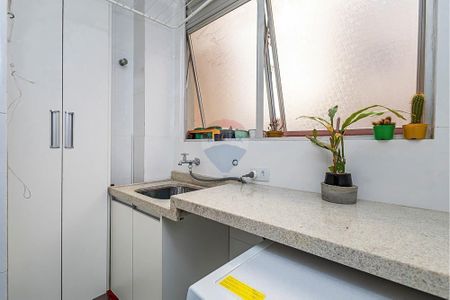 15_photo/94dce49d3d.4ac9e397404fb72c-ATLAS-209e81e1-04cd-4172-b0b5-233ae71bf8d6.jpg de apartamento à venda com 3 quartos, 63m² em Água Verde, Curitiba