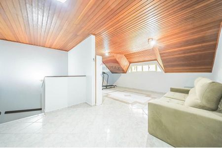 35_photo/94dce49d69.143559cf2cedd01d-ATLAS-0f301001-8f2a-42c5-b0f5-8cbcac9250f6.jpg de casa à venda com 3 quartos, 177m² em Água Verde, Curitiba