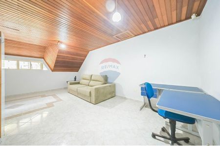 37_photo/94dce49d69.143559cf2cedd01d-ATLAS-5d711944-bfbc-4ace-9d96-8aaf6fcfb2ee.jpg de casa à venda com 3 quartos, 177m² em Água Verde, Curitiba