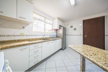 4_photo/94dce49d69.143559cf2cedd01d-ATLAS-6368a6f4-368d-42c0-bcb5-cc75015d5687.jpg de casa à venda com 3 quartos, 177m² em Água Verde, Curitiba