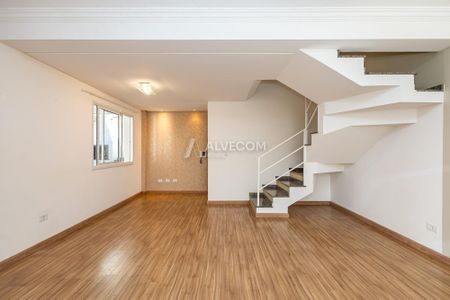 8_photo/94dce49d99.b5bd0ca03d4b24be-ATLAS-a5283f49-2f36-440a-85e3-aee525edc346.jpg de casa de condomínio à venda com 3 quartos, 125m² em Água Verde, Curitiba