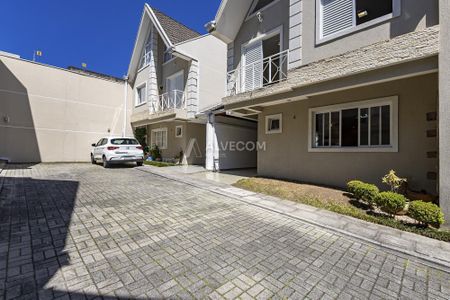 9_photo/94dce49d99.b5bd0ca03d4b24be-ATLAS-c04cacef-3bb9-4c1b-bb36-24c4dc0d9428.jpg de casa de condomínio à venda com 3 quartos, 125m² em Água Verde, Curitiba