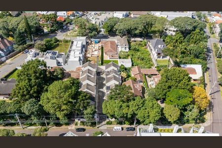 5_photo/94dce49d99.b5bd0ca03d4b24be-ATLAS-c23fa751-4f44-4bb6-8425-3063ccb77280.jpg de casa de condomínio à venda com 3 quartos, 125m² em Água Verde, Curitiba