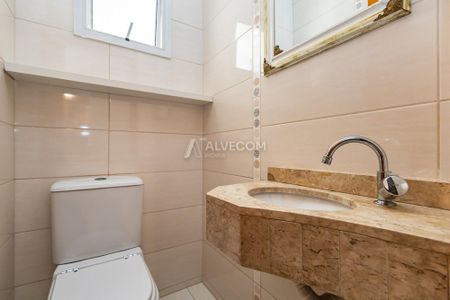 7_photo/94dce49d99.b5bd0ca03d4b24be-ATLAS-d5aba8d9-9804-4d1d-90ce-0321ce192ed1.jpg de casa de condomínio à venda com 3 quartos, 125m² em Água Verde, Curitiba