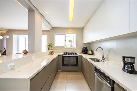 14_photo/94dce49dcf.1abb915dd61923be-ATLAS-ad5fa964-3f05-4d6c-9be2-b0d1d655f1b4.jpg de casa à venda com 3 quartos, 260m² em Água Verde, Curitiba