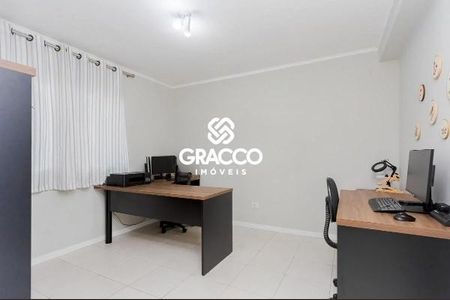 7_photo/94dce49e53.9f441d782ce8d5b6-ATLAS-5e9bb032-33c7-4873-82b4-37b68bdec6f6.jpg de casa à venda com 3 quartos, 254m² em Água Verde, Curitiba