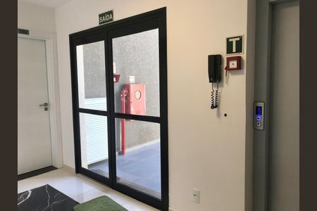 9_photo/94dce49ecd.b14bd81da7935f50-ATLAS-a3cb09a7-8b64-4808-b4b8-085c2b64b9bb.jpg de apartamento à venda com 2 quartos, 55m² em Guaíra, Curitiba