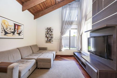 7_photo/94dce49f0b.52672f3a0664a53f-ATLAS-a44cc5cf-88fc-4734-b7da-b24a2b5239bf.jpg de casa à venda com 4 quartos, 249m² em Guaíra, Curitiba