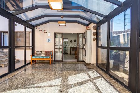 35_photo/94dce49f0b.52672f3a0664a53f-ATLAS-cff0c1de-d8c4-4b83-837a-193bdefb704a.jpg de casa à venda com 4 quartos, 249m² em Guaíra, Curitiba