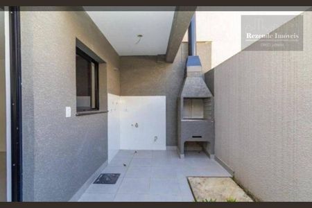 10_photo/94dce49f79.c59a07eb2c4e28de-ATLAS-476ffde8-edae-44ba-af63-0e3cb2696579.jpg de casa à venda com 3 quartos, 115m² em Guaíra, Curitiba