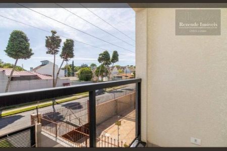 37_photo/94dce49f79.c59a07eb2c4e28de-ATLAS-cf8d16a9-0dd3-48b8-bd7d-4276d11123a7.jpg de casa à venda com 3 quartos, 115m² em Guaíra, Curitiba