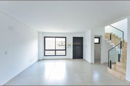 8_photo/94dce49f87.1dfd019bb5ccbd23-ATLAS-1ba8b4f0-5460-45d3-9b04-d42320f945c0.jpg de casa à venda com 3 quartos, 140m² em Guaíra, Curitiba