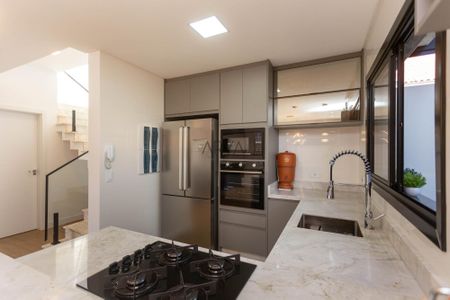 5_photo/94dce49f87.66ec3dd93cc985b7-ATLAS-61bab955-b347-4708-aef5-2e839ca43fd6.jpg de casa à venda com 3 quartos, 170m² em Guaíra, Curitiba