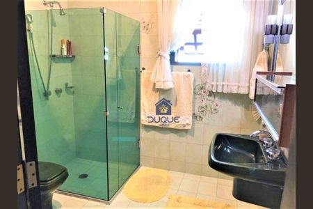 3_photo/94dce49faf.92a9ad8d3571811d-ATLAS-08e98468-3b6c-4c81-8a8d-f23ff4e363fd.jpg de casa à venda com 4 quartos, 390m² em Guaíra, Curitiba