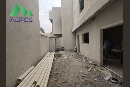 3_photo/94dce49fcf.ebaa3986cb8ba134-ATLAS-8adfe940-d154-480b-9b96-cd01e7677bb5.jpg de casa à venda com 3 quartos, 150m² em Guaíra, Curitiba