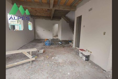 6_photo/94dce49fcf.ebaa3986cb8ba134-ATLAS-eedab01a-7575-4e9c-a2c0-737ac3c13ad1.jpg de casa à venda com 3 quartos, 150m² em Guaíra, Curitiba