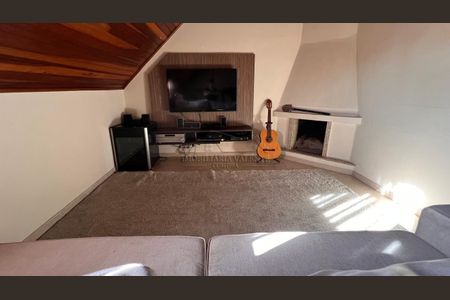 21_photo/94dce4a1df.69a39fe262a76750-ATLAS-0d23c936-e3d1-4289-b675-42e92843e3cd.jpg de casa à venda com 3 quartos, 136m² em Guaíra, Curitiba