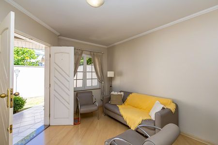 5_photo/94dce4a297.e02bbd74c619fcc4-ATLAS-227b0bbe-cfe4-4f4f-a11a-b44a1b2536aa.jpg de casa à venda com 4 quartos, 237m² em Guaíra, Curitiba