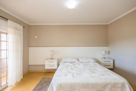 39_photo/94dce4a297.e02bbd74c619fcc4-ATLAS-b5c0d900-2c31-46c6-ae6d-582b5703adec.jpg de casa à venda com 4 quartos, 237m² em Guaíra, Curitiba