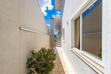 11_photo/94dce4a297.e02bbd74c619fcc4-ATLAS-c70cd21c-790a-43c9-8a4f-a66fe7f15556.jpg de casa à venda com 4 quartos, 237m² em Guaíra, Curitiba