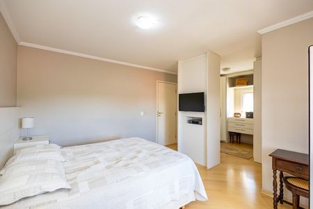 11_photo/94dce4a297.e02bbd74c619fcc4-ATLAS-ec9f152d-a4f2-4173-a96e-a2a14d285d03.jpg de casa à venda com 4 quartos, 237m² em Guaíra, Curitiba